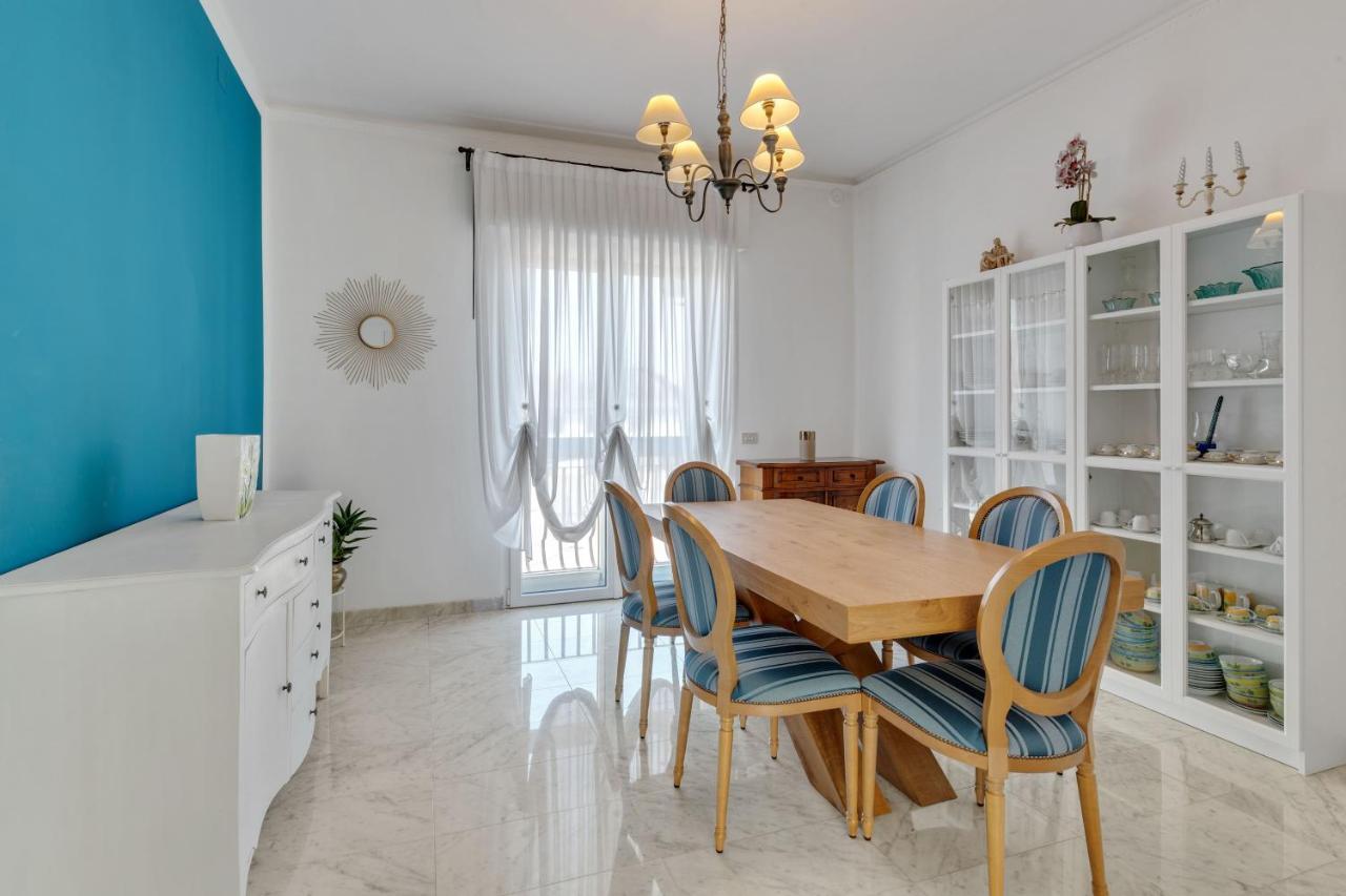 Elegant Blue Apartment วิเชนซา ภายนอก รูปภาพ