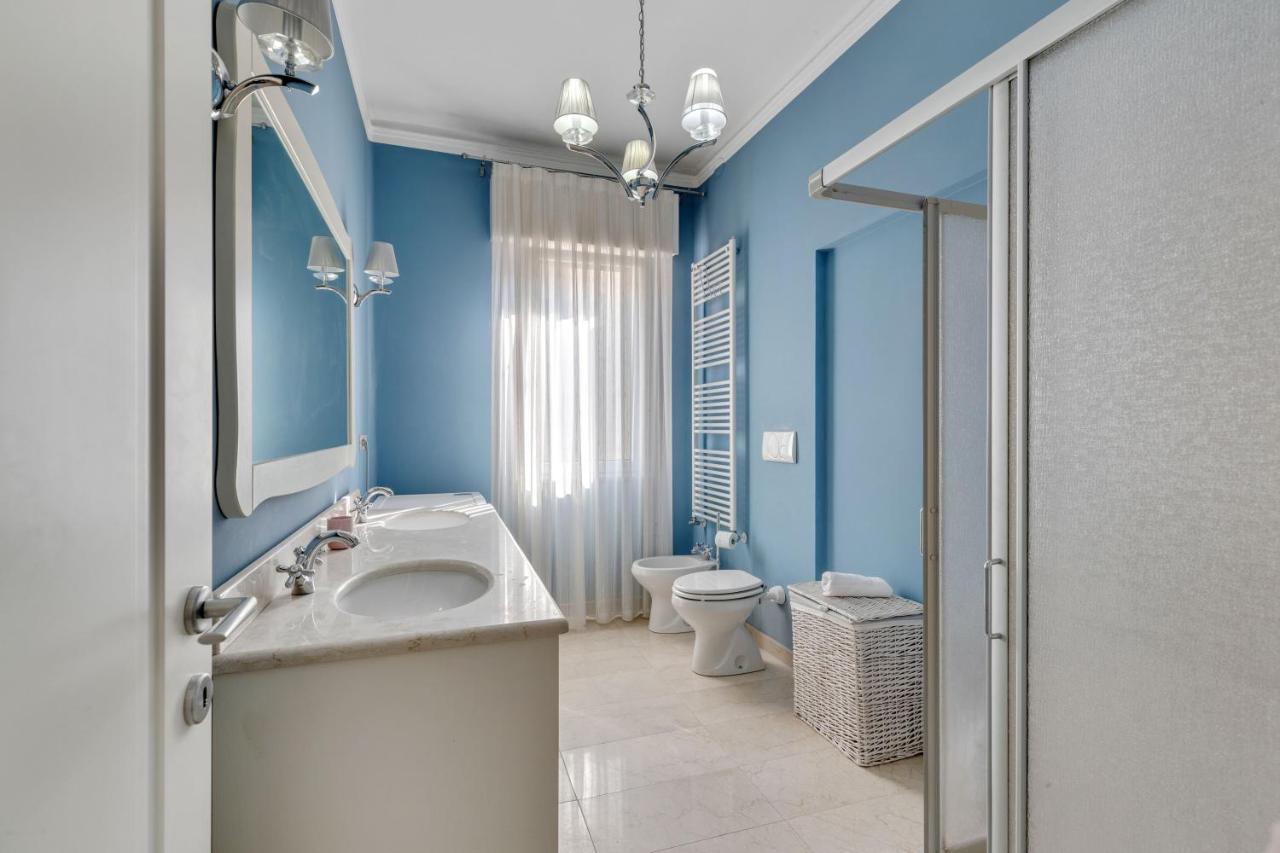 Elegant Blue Apartment วิเชนซา ภายนอก รูปภาพ