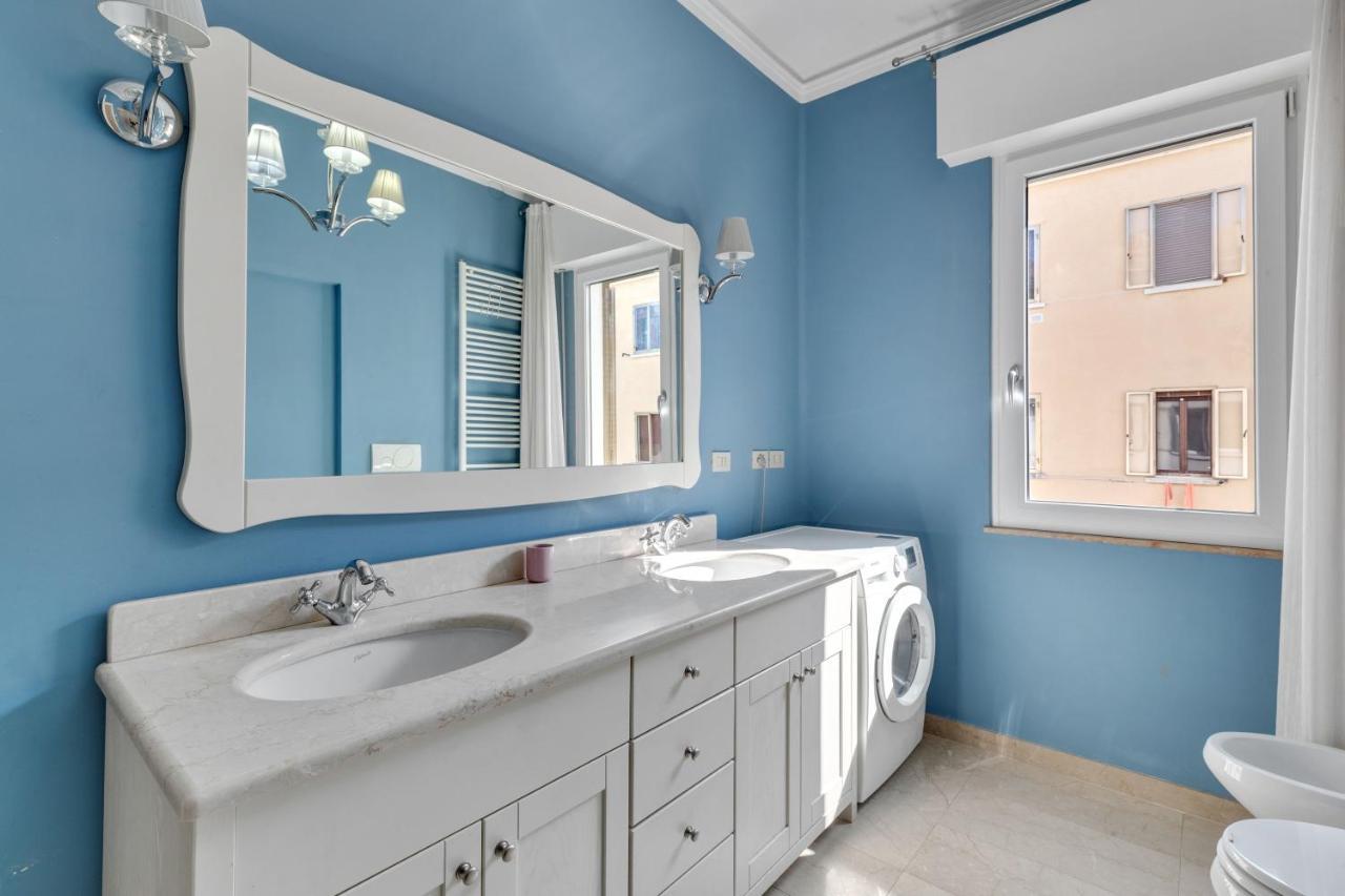 Elegant Blue Apartment วิเชนซา ภายนอก รูปภาพ